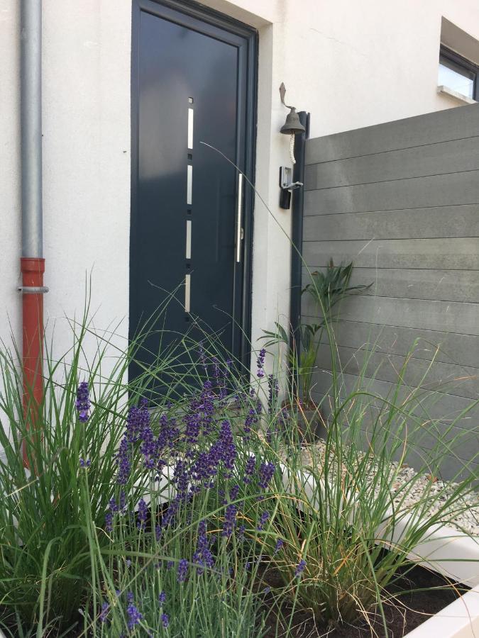 Chambre Tout Confort Avec Commodites Espace Repas Wifi Parking ويميرو المظهر الخارجي الصورة